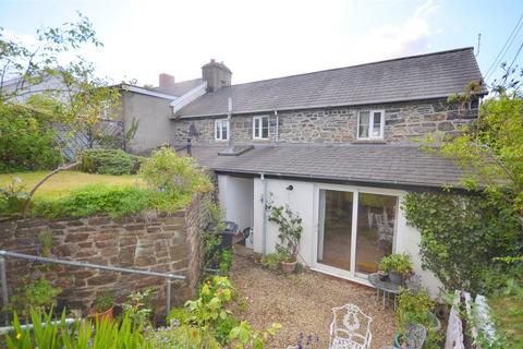 3 bedroom semi-detached house for sale, 3-4 Caeherbert Lane, Rhayader