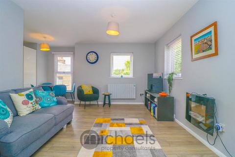 2 bedroom maisonette to rent, Chapel Road, Wivenhoe, CO7 9DX