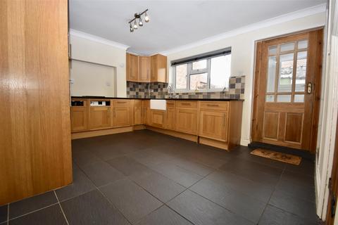 3 bedroom end of terrace house for sale, Sledgate, Rillington YO17