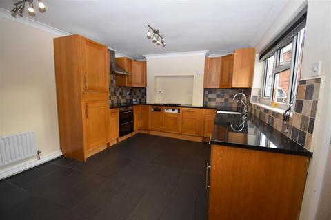 3 bedroom end of terrace house for sale, Sledgate, Rillington YO17