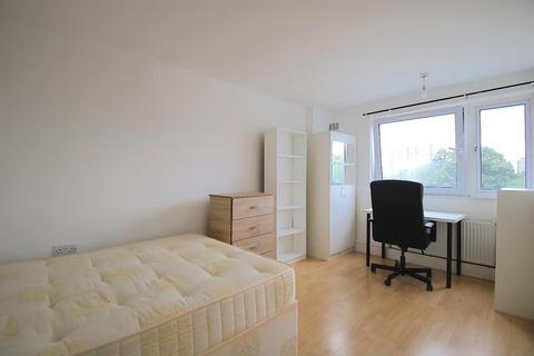 4 bedroom flat to rent, 22 Southern Grove, London E3