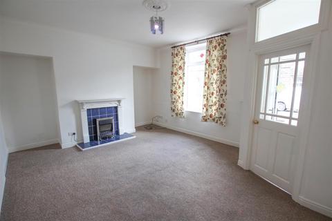 3 bedroom terraced house to rent, Tufton Street, Silsden