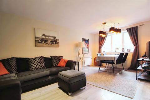 1 bedroom flat for sale, Lowestoft Drive, Cippenham