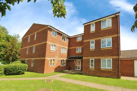 1 bedroom flat for sale, Lowestoft Drive, Cippenham