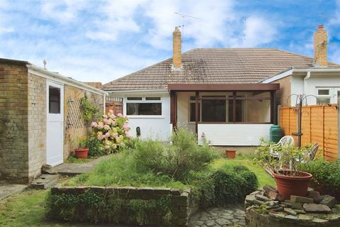 2 bedroom semi-detached bungalow for sale, Bentley Road, Cippenham