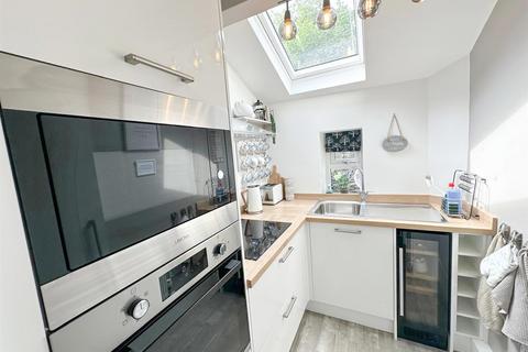 2 bedroom cottage for sale, Thimble Cottage, Shirley Street, Haworth, Keighley