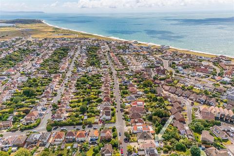 3 bedroom bungalow for sale, Hengistbury Road, Bournemouth BH6