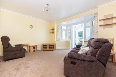 3 bedroom bungalow for sale, Hengistbury Road, Bournemouth BH6