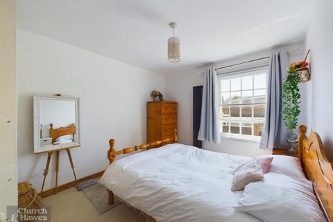 2 bedroom cottage for sale, London Road, Old Maldon