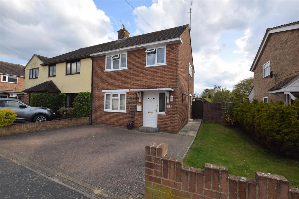 Heywood Way, Heybridge, Maldon 3 bed semidetached house for sale £