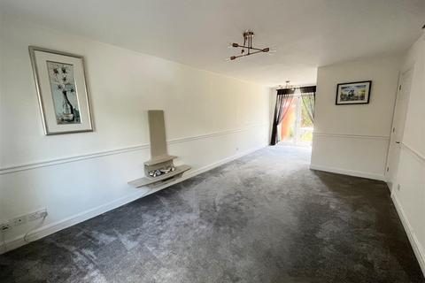 2 bedroom house to rent, Calverley Close, Wilmslow, Cheshire