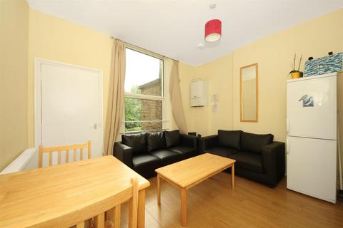 1 bedroom apartment to rent, Churchfield Road, W3