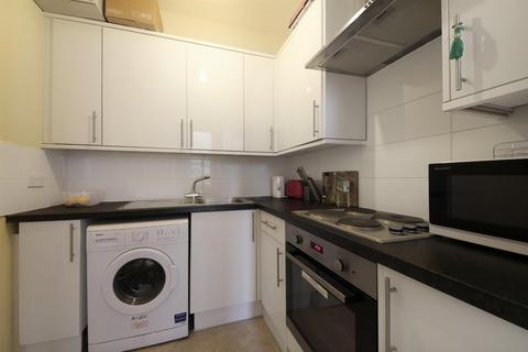 1 bedroom apartment to rent, Churchfield Road, W3