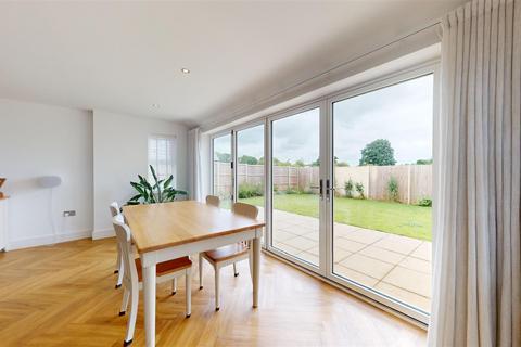 4 bedroom detached house for sale, Top Lock Meadows, Stamford
