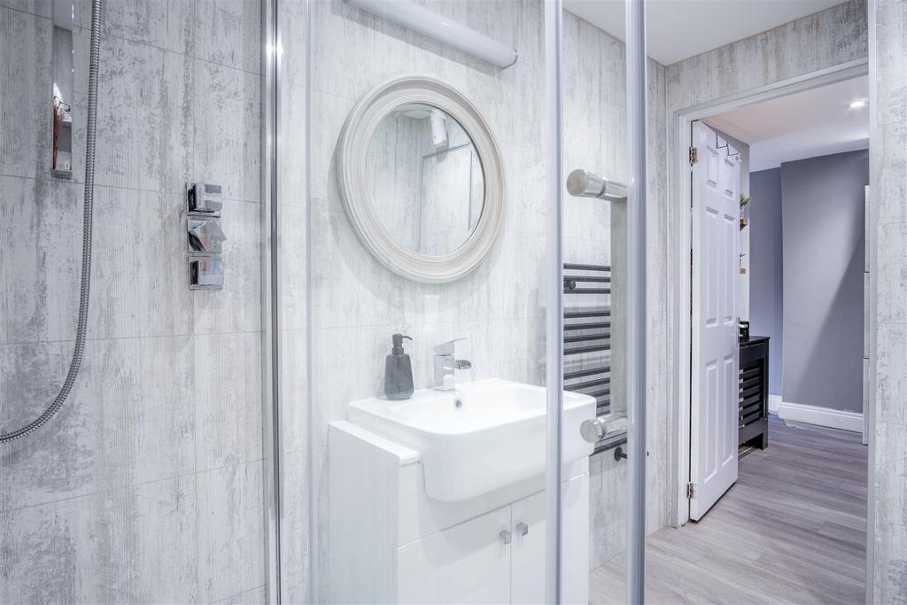 Owners' Shower Room