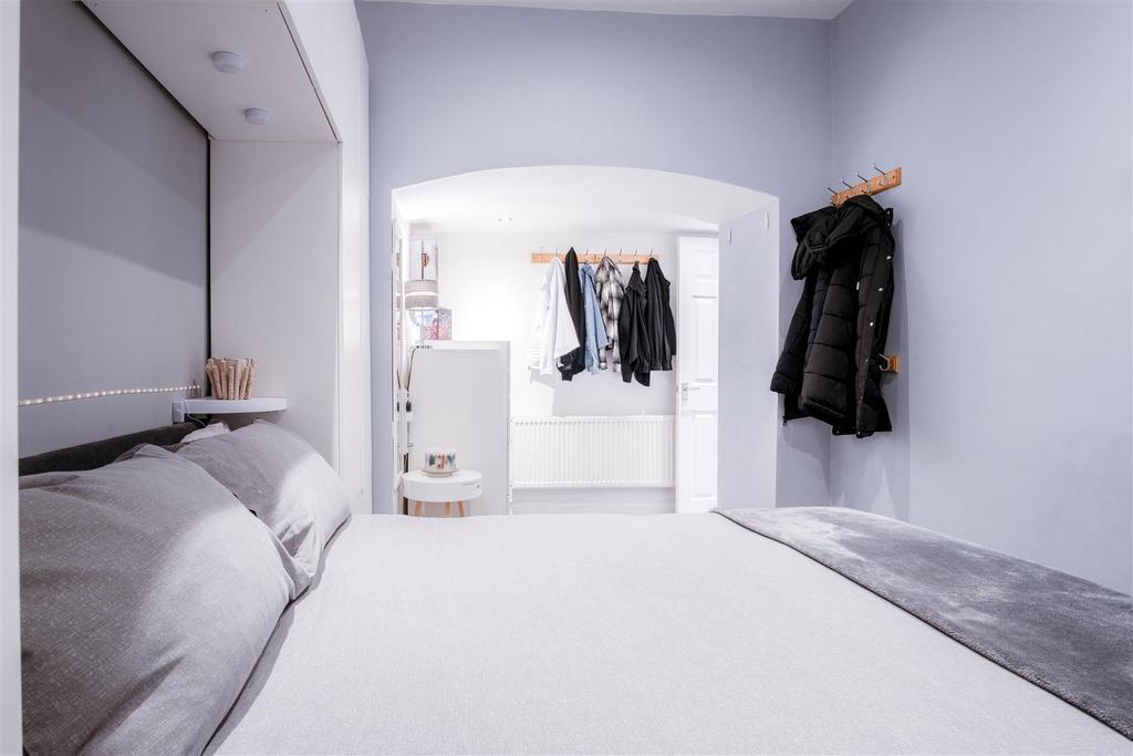 Owners' Bedroom 2