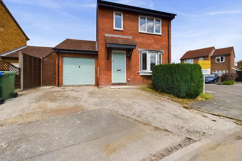3 bedroom detached house to rent, Drake Close, Churchdown