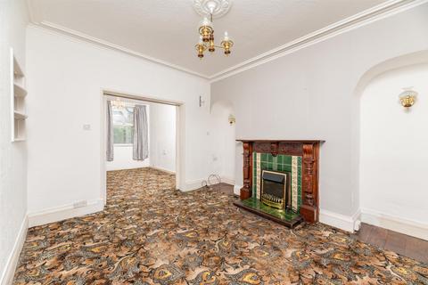 2 bedroom terraced house for sale, North Parade, Otley LS21