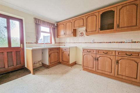 2 bedroom semi-detached bungalow for sale, Gidney Drive, King's Lynn PE31