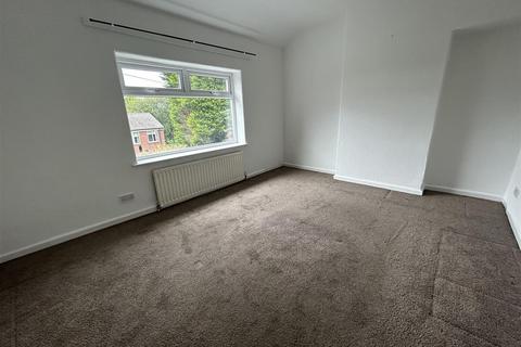 112 Edge Lane Road, Oldham, OL1 3RH