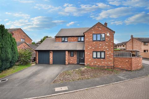 4 bedroom detached house for sale, Breck Close, Corby NN18