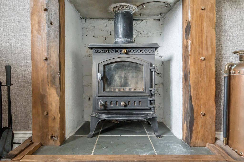 Log Burner.jpg