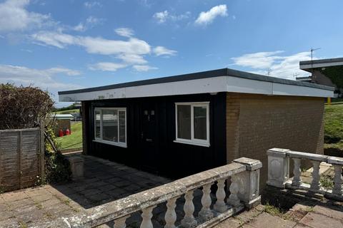 2 bedroom chalet for sale, Fort Road, Lavernock, Penarth