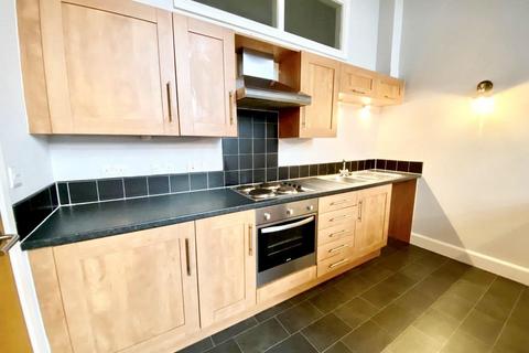 2 bedroom apartment to rent, Savile Street Milnsbridge