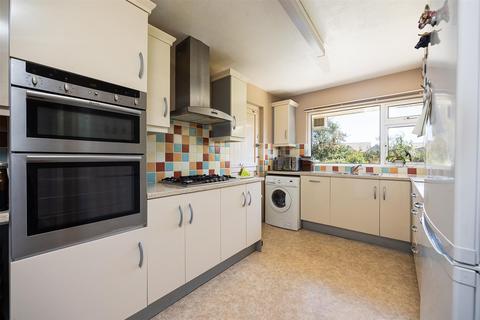 17 Cross Park, Crafthole, Torpoint, PL11 3BH