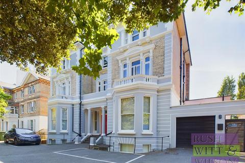 1 bedroom flat for sale, 17 Upper Maze Hill, St. Leonards-On-Sea