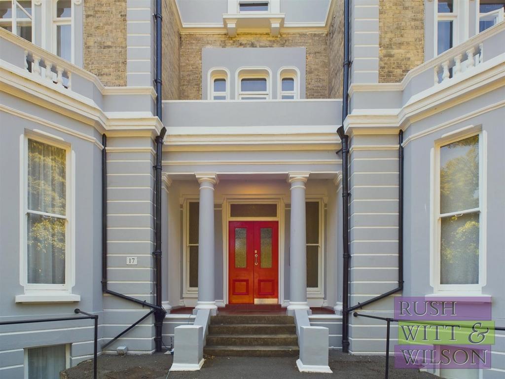17 Upper Maze Hill, St. Leonards-On-Sea 1 bed flat - £200,000