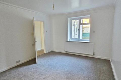 2 bedroom flat to rent, Enys Road, East Sussex BN21