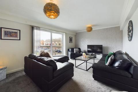 3 bedroom flat for sale, Barr Place, Paisley PA1