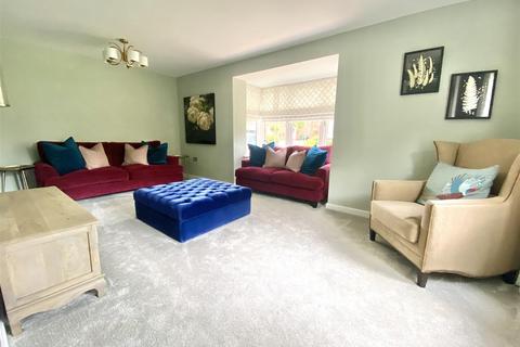 3 bedroom detached house for sale, Fox Avenue, Shrewsbury