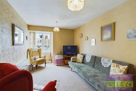 1 bedroom retirement property for sale, Holmesdale Gardens, Hastings