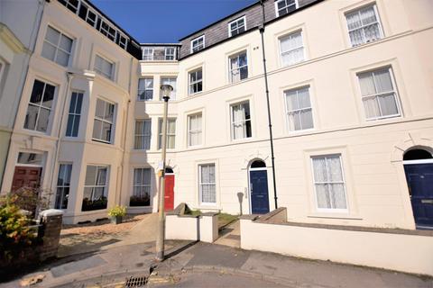 2 bedroom flat for sale, West Square, Scarborough