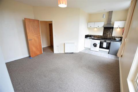 2 bedroom flat for sale, West Square, Scarborough