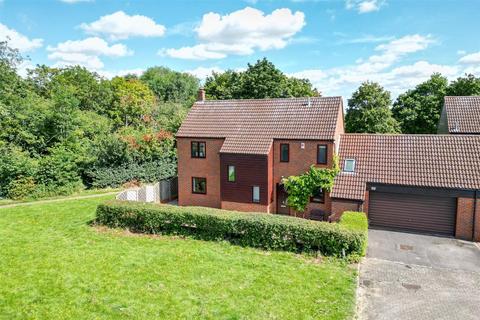 4 bedroom end of terrace house for sale, Parklands, Great Linford, Milton Keynes