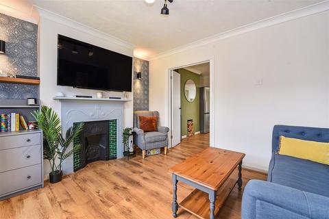 2 bedroom end of terrace house for sale, Vigo Road, Andover