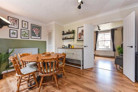 2 bedroom end of terrace house for sale, Vigo Road, Andover