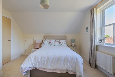 16 Baron Close, Bitton, Bristol, BS30 6LS
