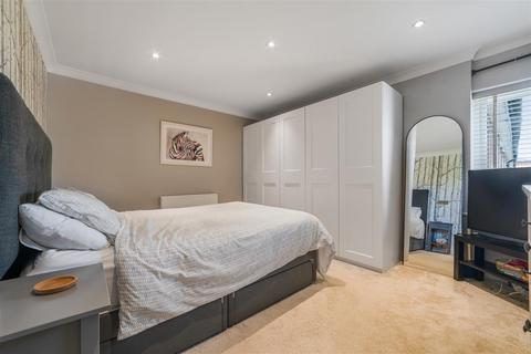 2 bedroom maisonette for sale, Chiltern Court, Windsor