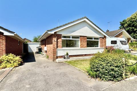 2 bedroom detached bungalow for sale, Cedar Close, Poole BH16