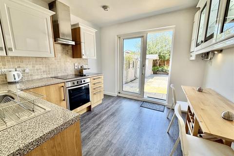 5 Cedar Close, Poole, BH16 5QF