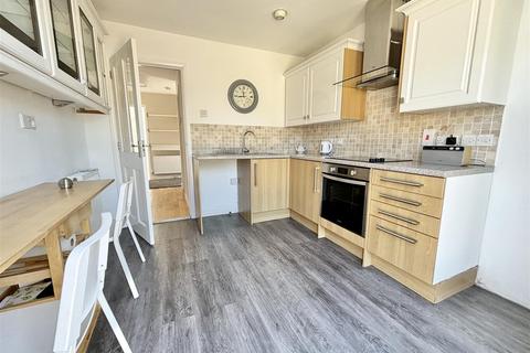 5 Cedar Close, Poole, BH16 5QF