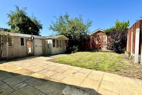 5 Cedar Close, Poole, BH16 5QF