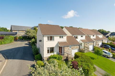 3 bedroom detached house for sale, St. Davids Road, Tavistock