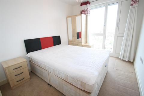3 bedroom flat to rent, Marner Point, St Andrews Development, Bow E3