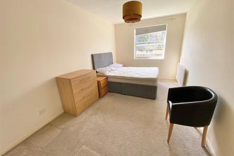 1 bedroom apartment to rent, Woods Avenue, Herts AL10