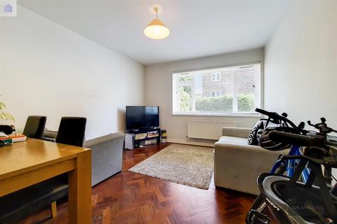 2 bedroom apartment to rent, Nightingale Lane, Clapham South